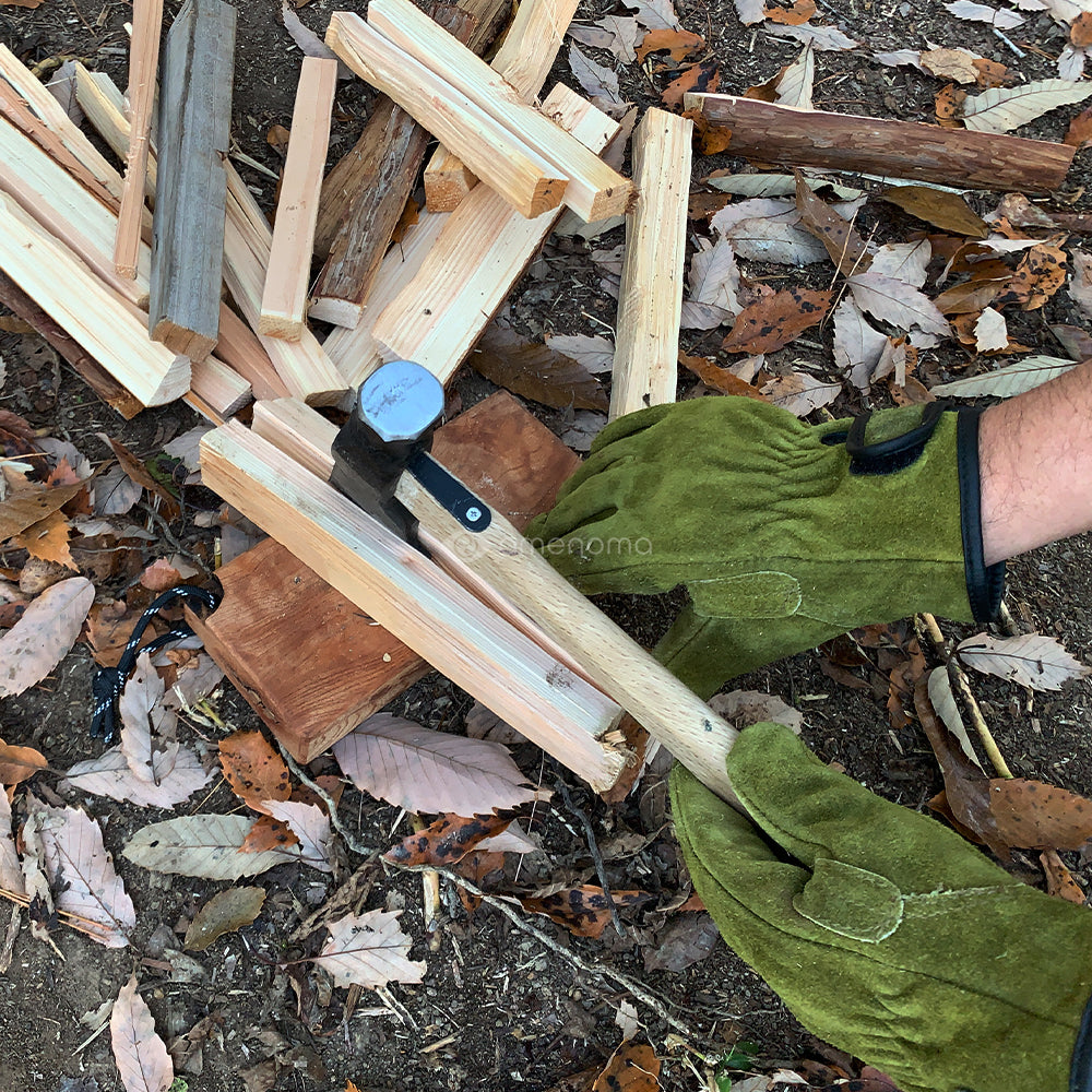 amenoma Bushcraft hammer 600　斧で薪を割る